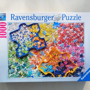 Viele bunte Puzzleteile